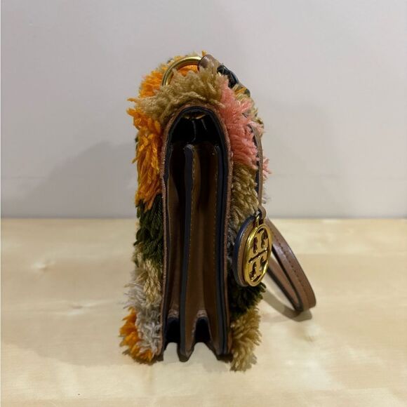 Tory Burch Sadie Rug Shoulder Bag - Picture 6 of 11